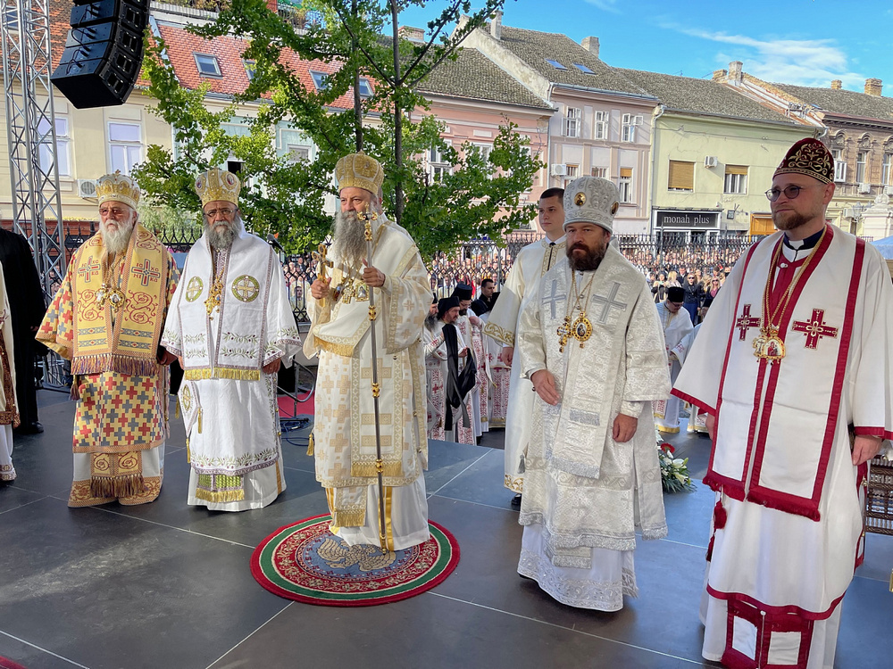 Митрополит Будапештский и Венгерский Иларион принял участие в торжественной канонизации святителя Бачского Иринея и мучеников Бачских